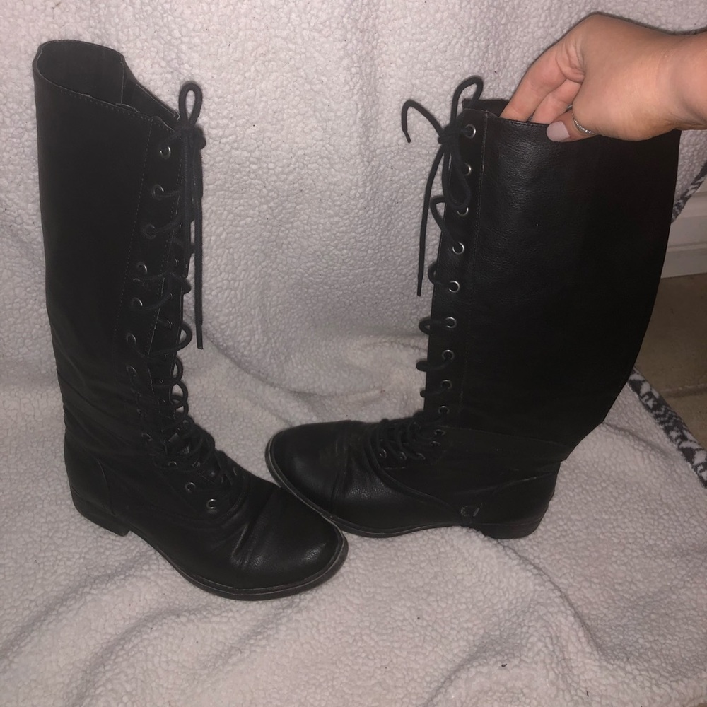 Combat boots
